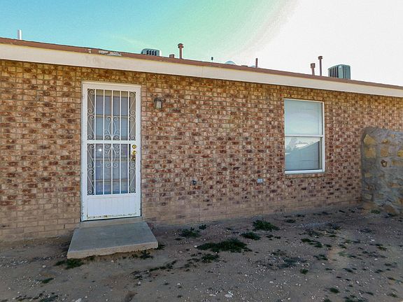3rd image of 12241 Vista Del Sol Dr APT B