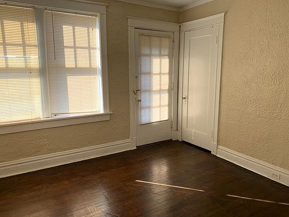 2nd image of 5059 Chippewa St #A