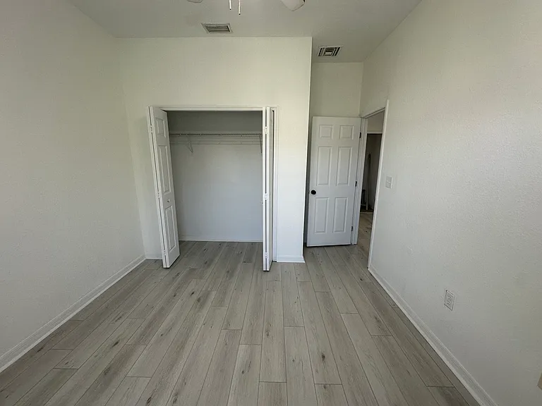 1800 Bassinger St — Photo 14