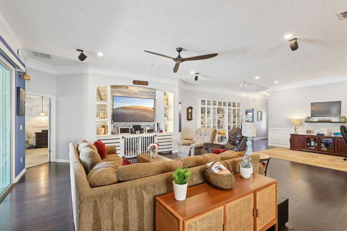 next background image