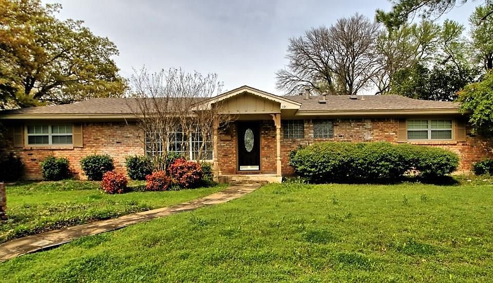 1st image of 5901 Diamond Oaks Dr S