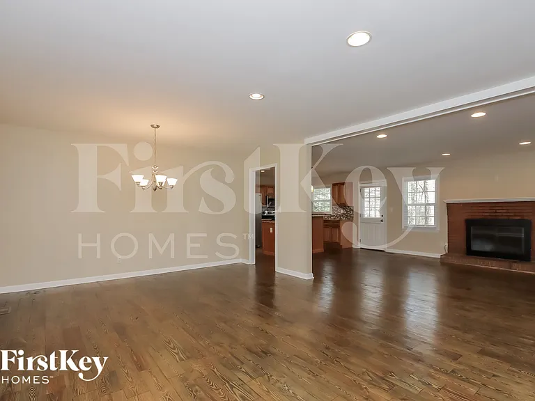 226 Heritage Pl — Photo 4