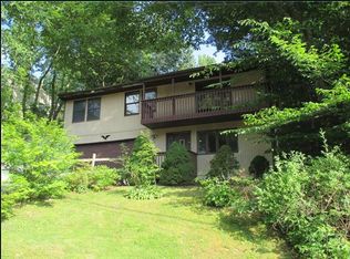 8 Springdale Ave, Naugatuck, CT 06770