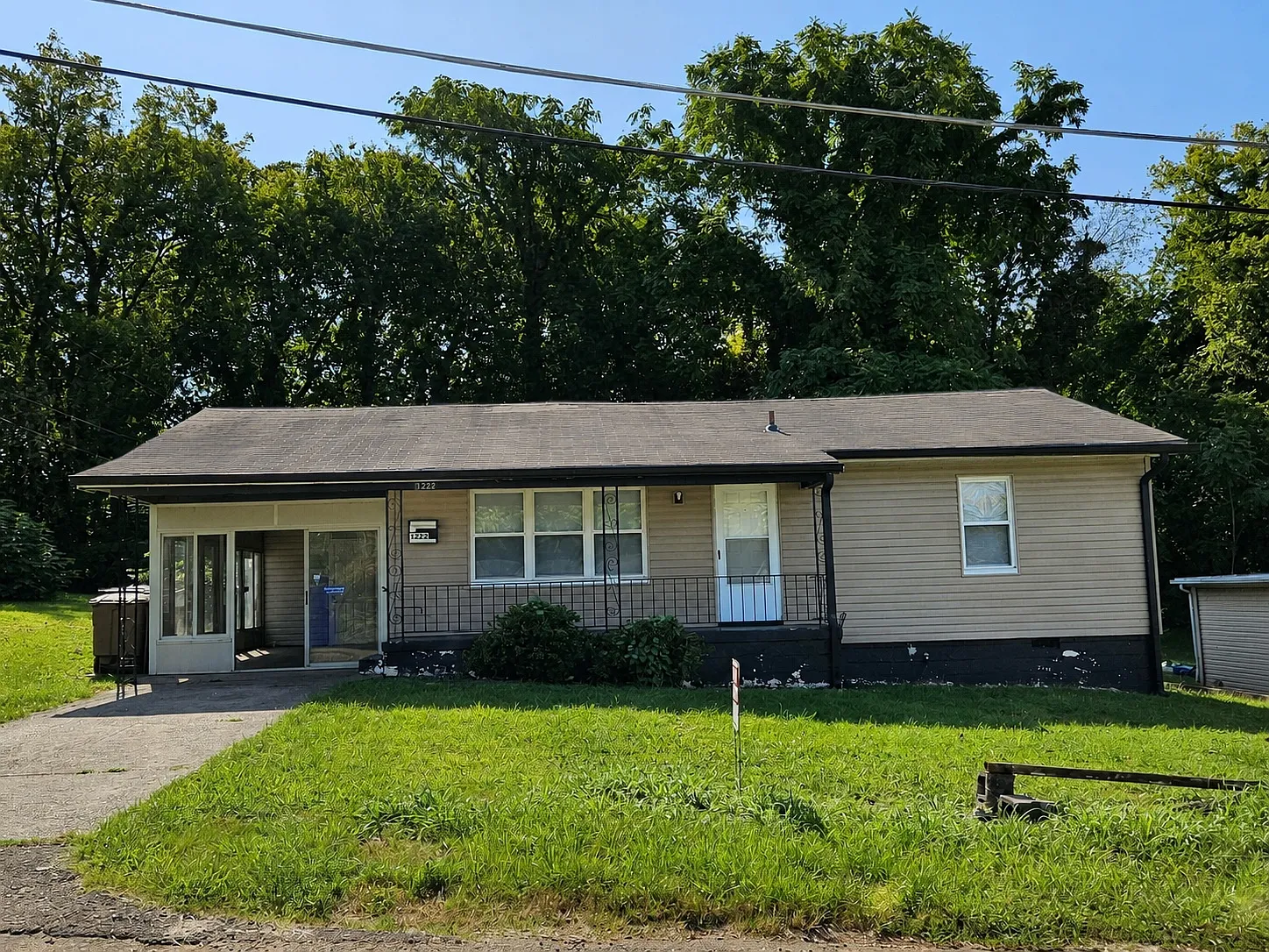 1222 Pickett Ave — Photo 1