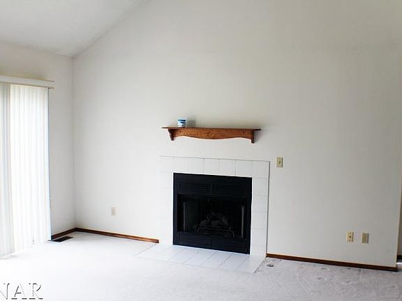 3rd image of 51 Parkshores Dr