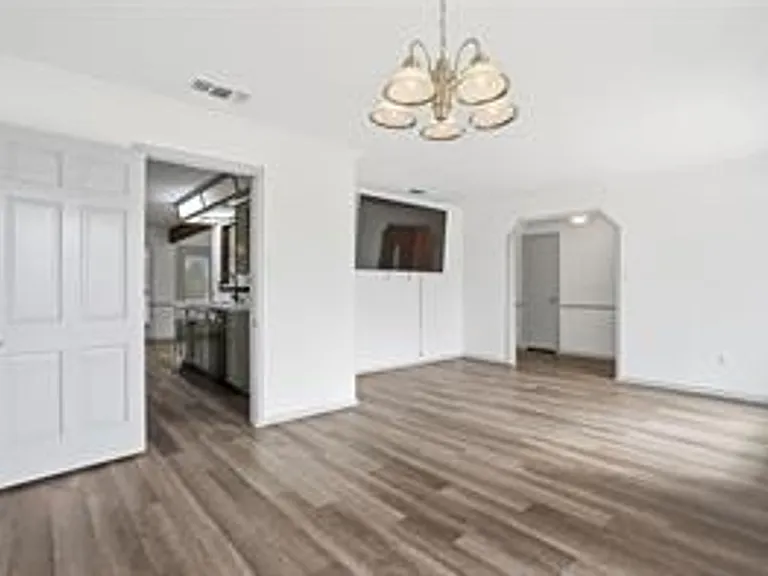 4612 Applewood Rd — Photo 12