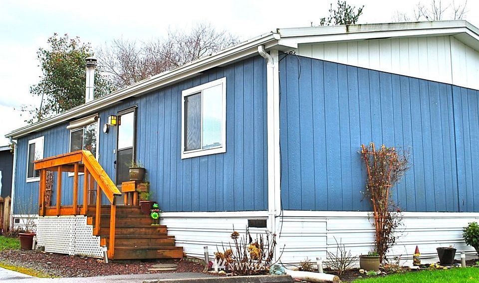 1st image of 602 29th Street E