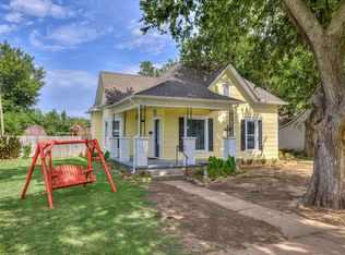711 S 7th St, Kingfisher, OK 73750