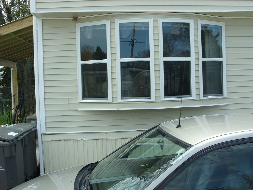 1st image of 5926 South Packard Avenue #95