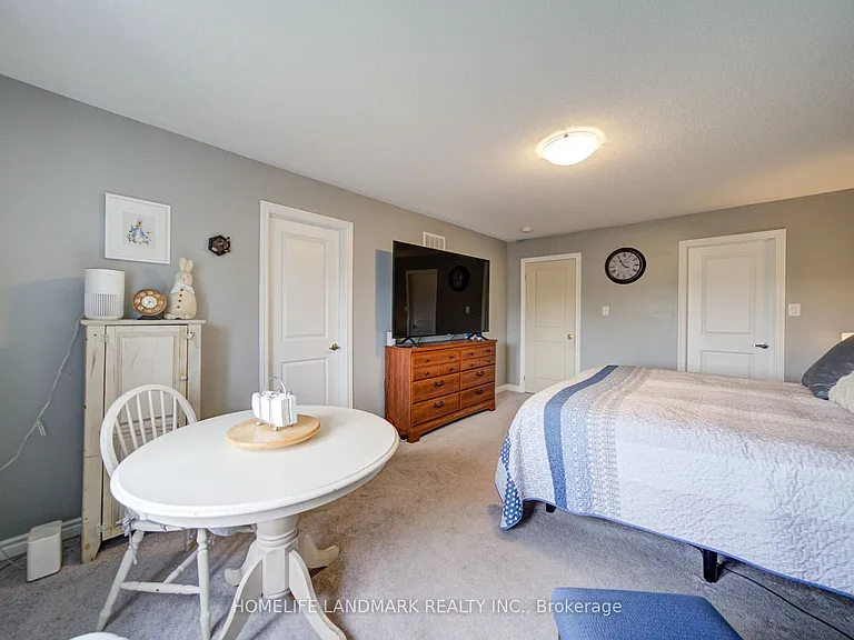 106 Barkerville Dr — Photo 25