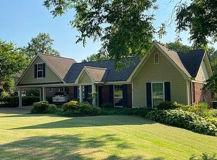 31 Cypress Cv, Ecru, MS 38841