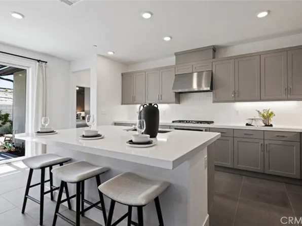 27360 Snowhaven Ct, Valencia, CA 91354