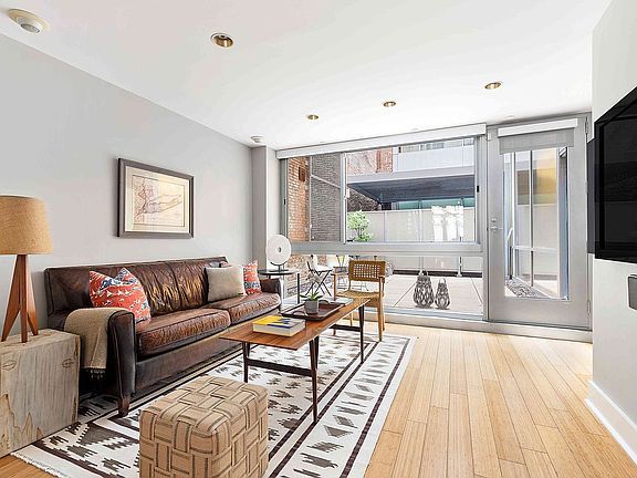 4th image of 415 Greenwich St #Tha