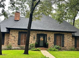 103 Wroxton Dr, Conroe, TX 77304