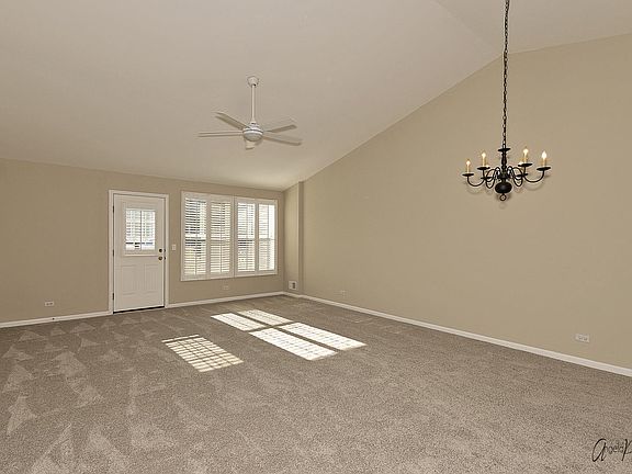 5th image of 606 S Essington Dr