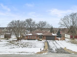 13120 Silver Fox Dr, Lemont, IL 60439