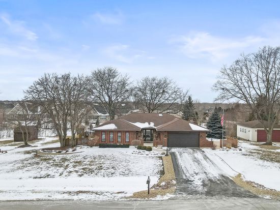 13120 Silver Fox Dr, Lemont, IL 60439