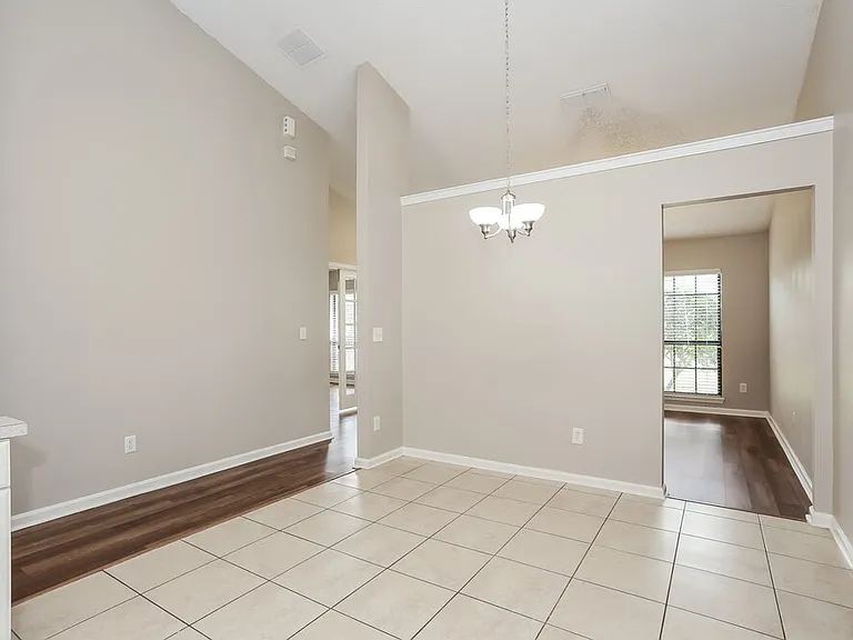 2479 Coachman Lakes Dr — Photo 6