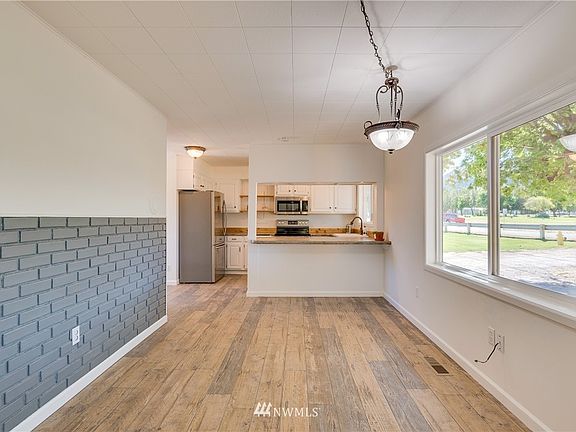4th image of 5701 Evergreen Drive