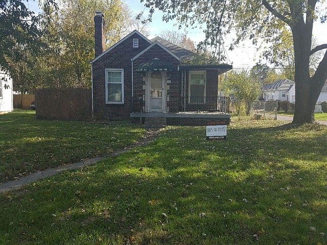 2nd image of 1401 N Luett Ave