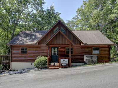 1617 Raccoon Den Way, Sevierville, TN, 37862