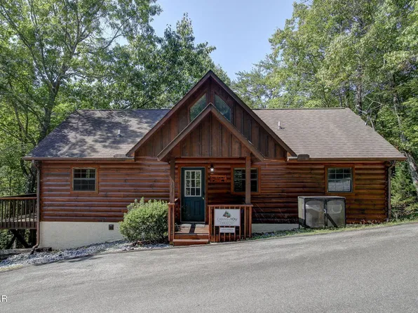 1617 Raccoon Den Way, Sevierville, TN 37862