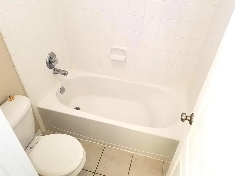 25406 Archdale Ct — Photo 25