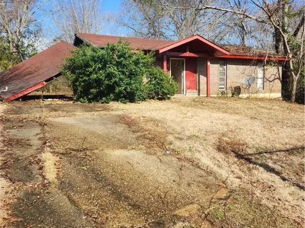 506 S Church St, Tuskegee, AL 36083