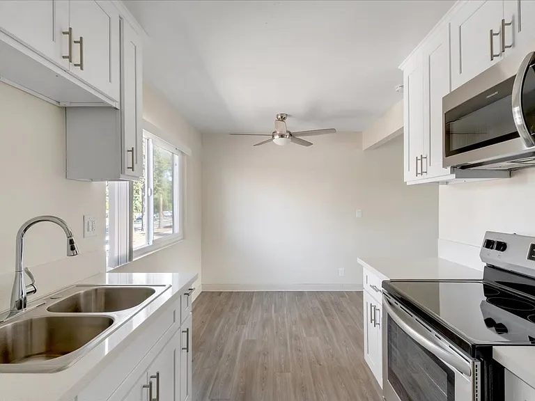 MAGNOLIA WEST APARTMENTS- RIVERSIDE, CA — Photo 88