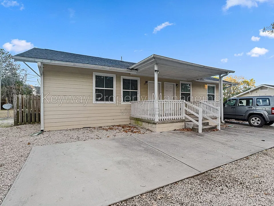 1120 Dodge Ln #12