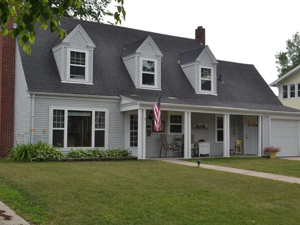 310 E Alcott Ave, Fergus Falls, MN 56537