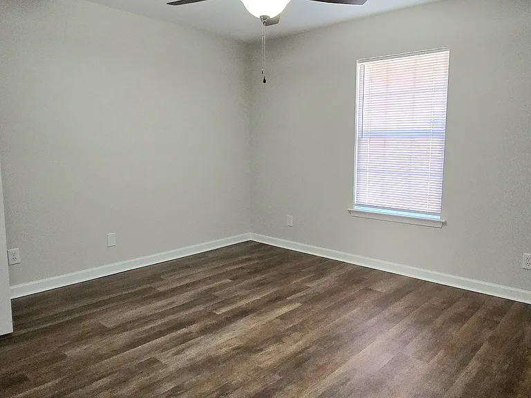 3065 Rushing St — Photo 9