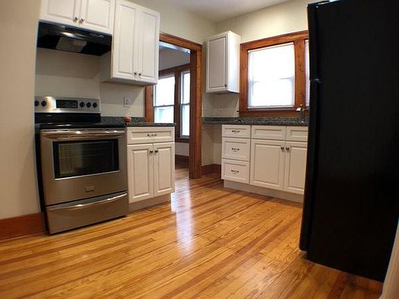 3rd image of 1 Rheel St #1A