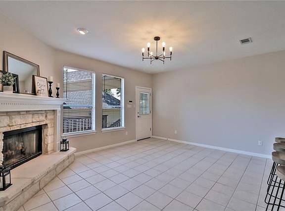 5th image of 3804 River Place Blvd