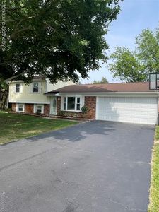 3834 Tara Dr, Highland, MI, 48356