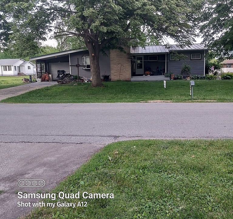 Brand new gutters,brand new siding