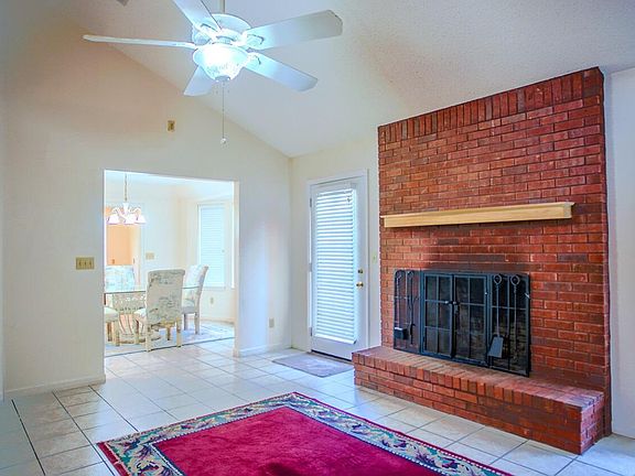 4th image of 3467 McCallister Ln