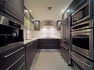 2030 S Ocean Dr APT 423, Hallandale, FL, 33009