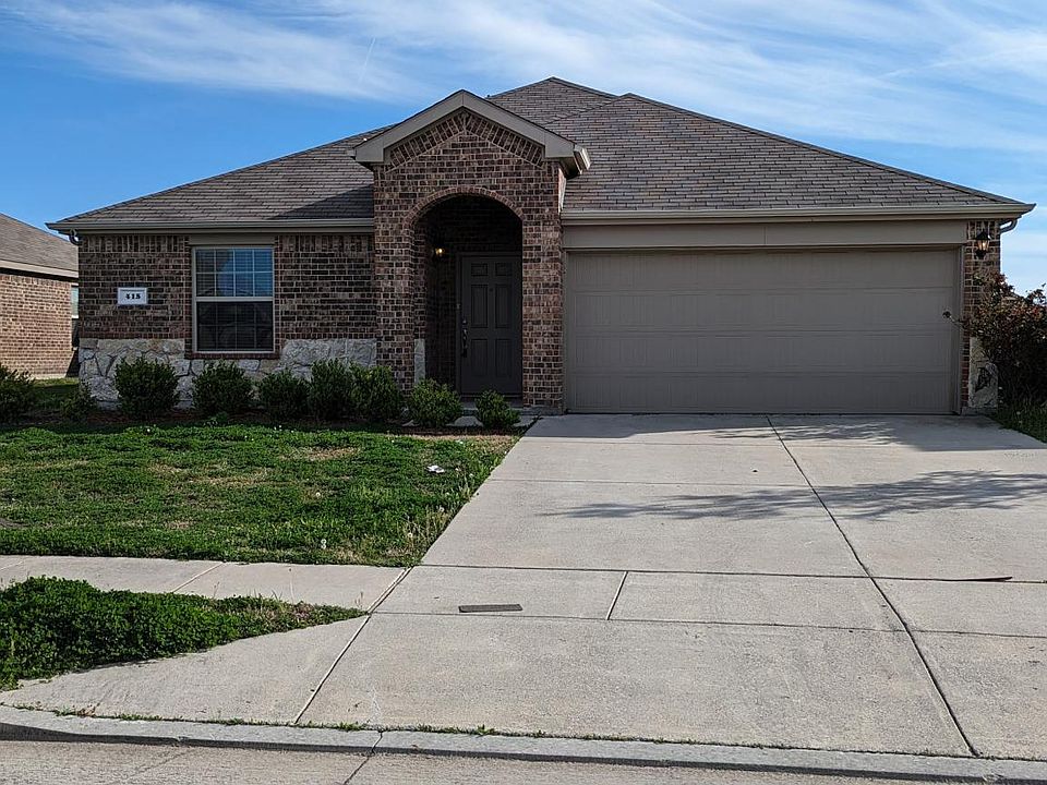 1st image of 415 Plum Dr