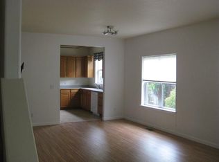 1012 Megan Ln, Phoenix, OR 97535