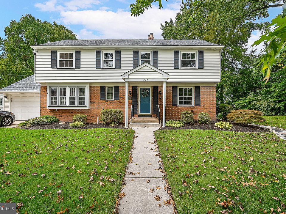 1st image of 204 Westwood Ct