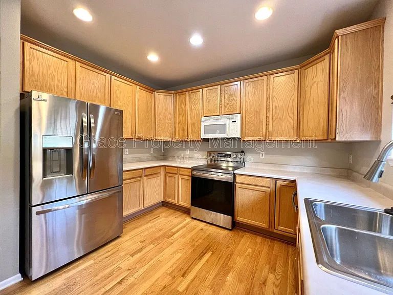 22192 Pebble Brook Ln — Photo 8