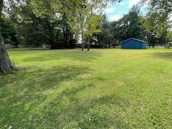 531 N Wilson St, Hurst, IL 62949