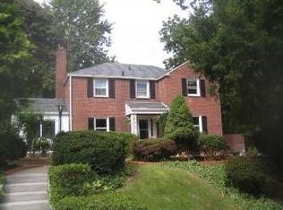 8500 Hazelwood Dr, Bethesda, MD 20814