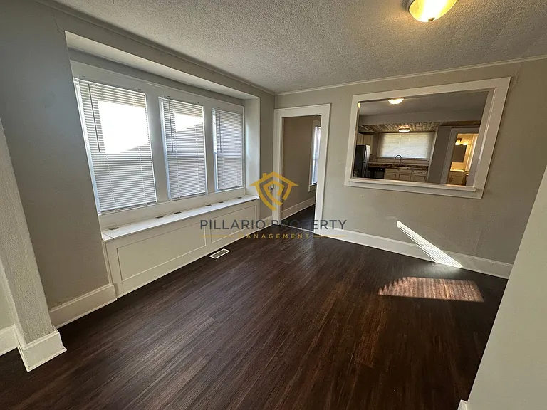 1528 E Tabor St — Photo 7
