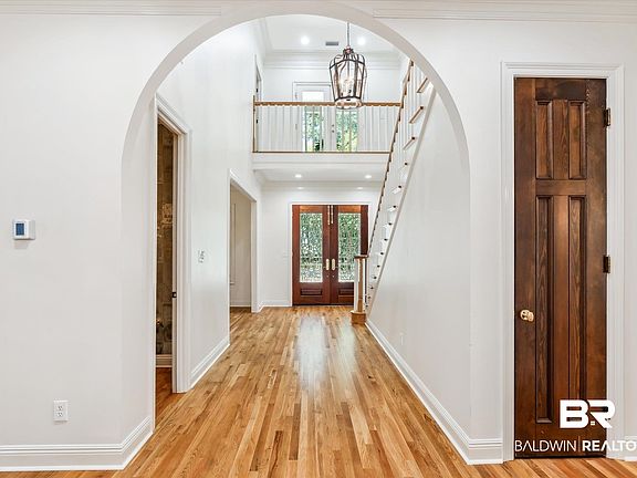 3rd image of 17358 Wildwood Ct