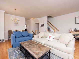 9817 Darcy Forest Dr, Silver Spring, MD 20910