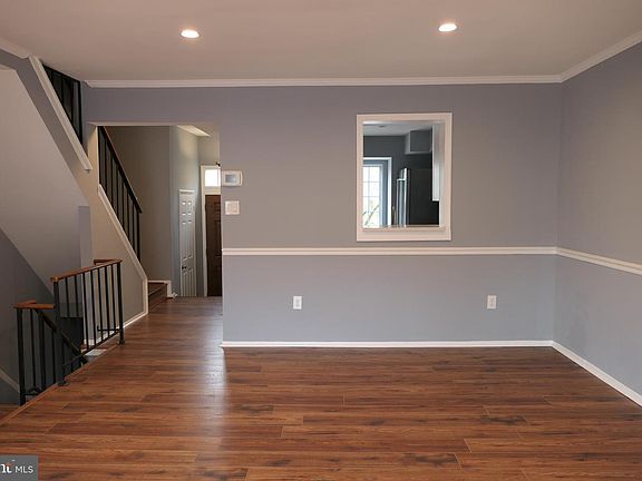 3rd image of 15 Cherry Manor Ct