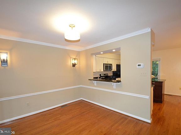 4th image of 7237 Worsley Way