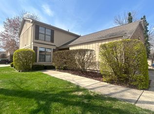 31751 Hickory Ln, Warren, MI
